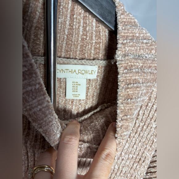 NWOT Size M Cynthia Rowley Chenille Knit Turtleneck Beige Tan Cream Sweater - Picture 12 of 13